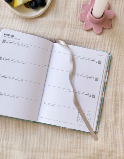 Letts Daisies Diary 2025-2026 #colour_mint