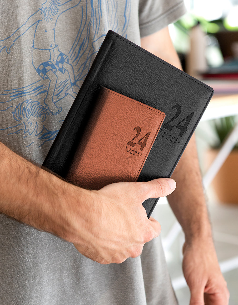 Milano Quarto Vertical Week to View Diary with Appointments 2024 - Multilanguage#colour_chocolate